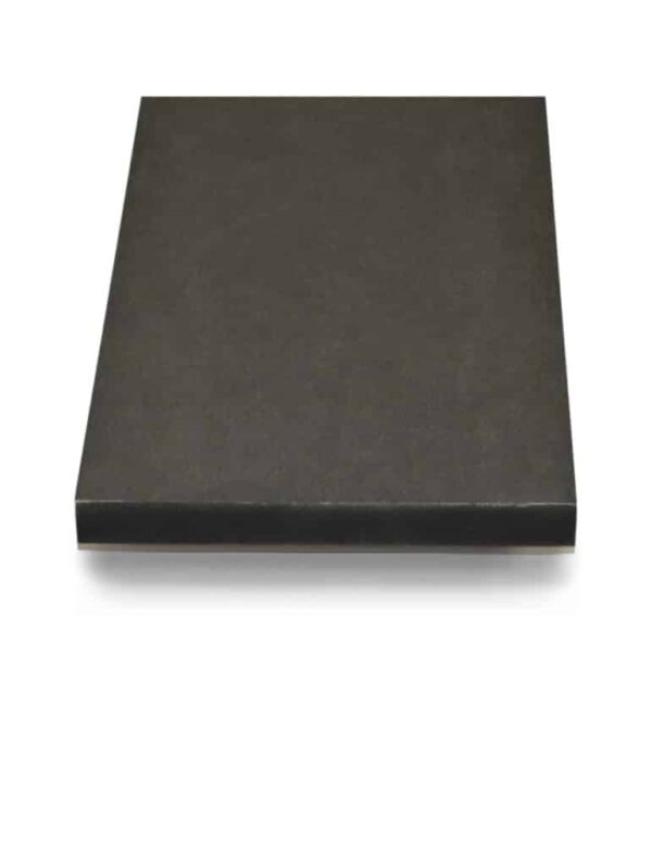 MDF teinte noir
