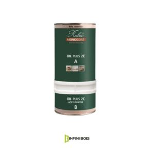 Huile bois RMC Oil Plus 2C pour chêne et châtaignier Protection et coloration bois en une seule application Huile monocouche Rubio pour parquets et meubles en bois tannique Application de l’huile RMC Oil Plus 2C sur un plan de travail Infini Bois, spécialiste des huiles de protection pour bois